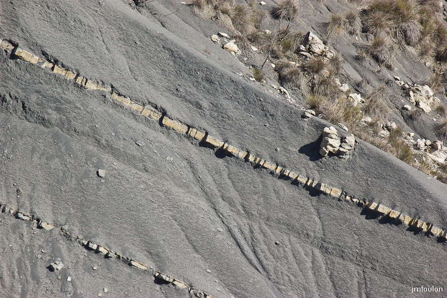 marnes-houlettes -003.jpg - Marnes des Eygatières